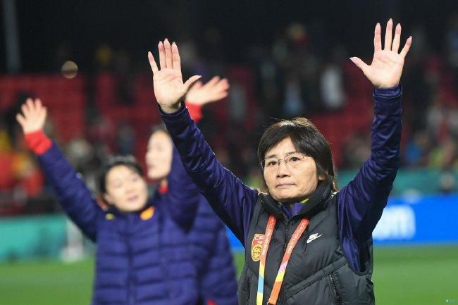 普拉特于2010年代因阿尔茨海默病退休。