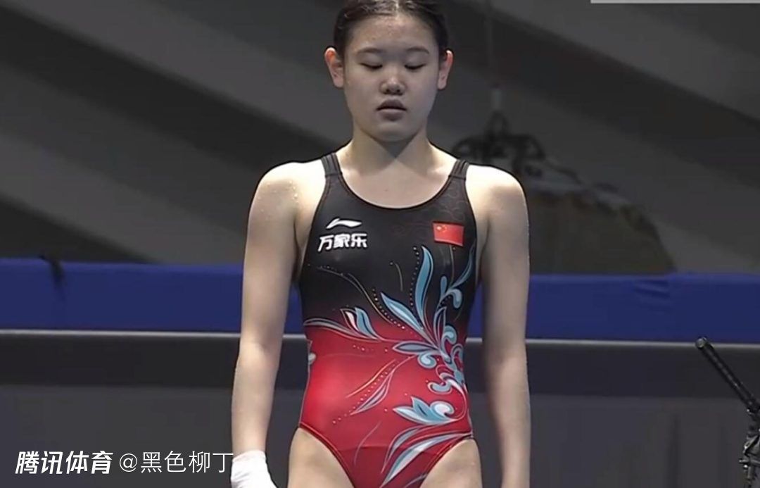 然而,少年得志后的一段消沉期,也暗合了中国动作片、功夫片行业的起落沉浮。