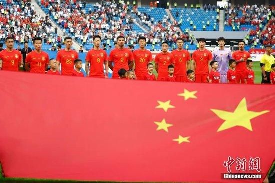 《三国的星空第一部》——曹操:配音的挑战与期待今年国庆档,檀健次还在《三国的星空第一部》中,通