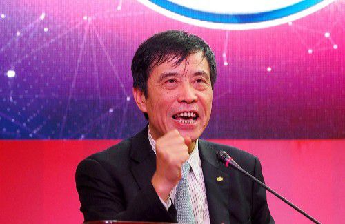 “星爵”克里斯·帕拉特老婆怀孕 施瓦辛格做外公 2020-04-26 结婚10个月后,“星爵”克里斯·帕拉特的老婆凯瑟琳·施瓦辛格目前确认已怀孕,二人将迎来第一个宝宝。
