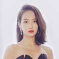 一向说话温文尔雅的黄明昊，因在游戏综艺中比赛失利怒摔火龙果，登上热搜。